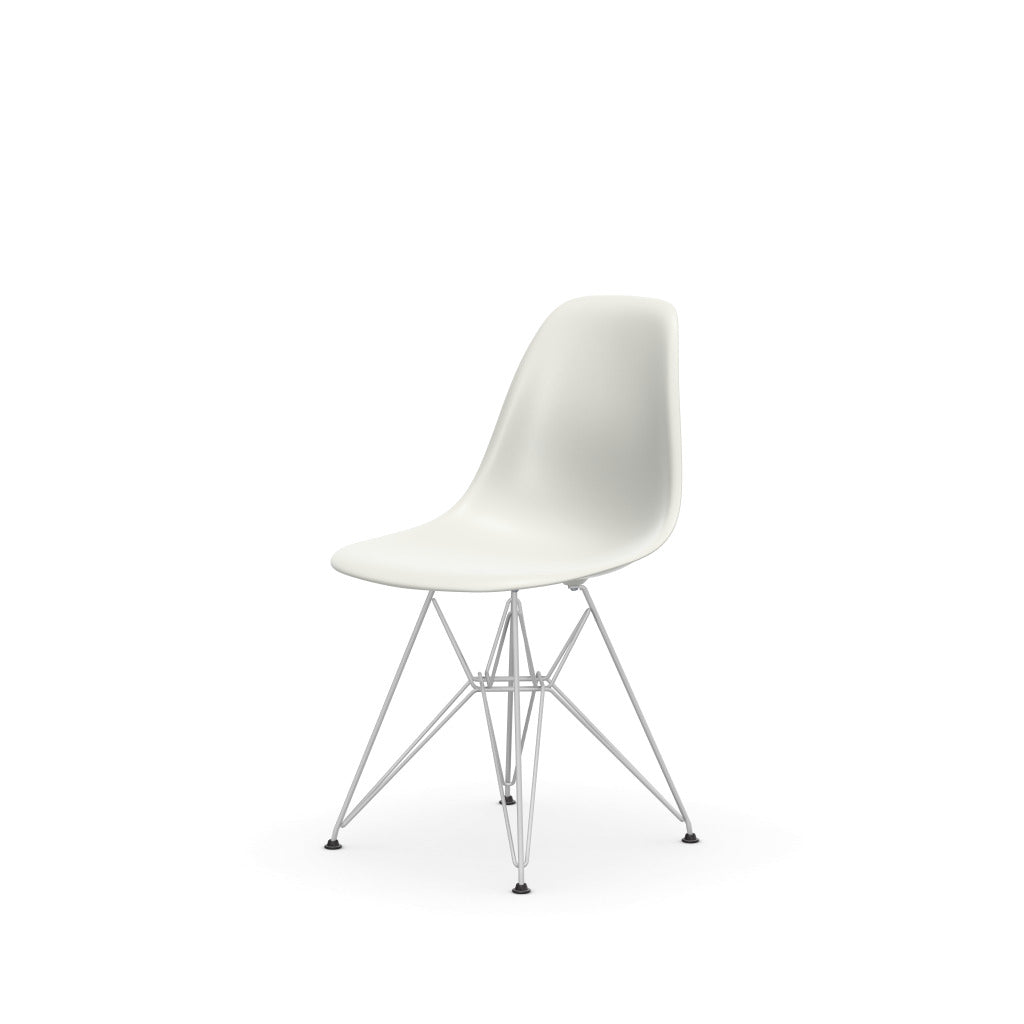 Eames Plastic Side Chair