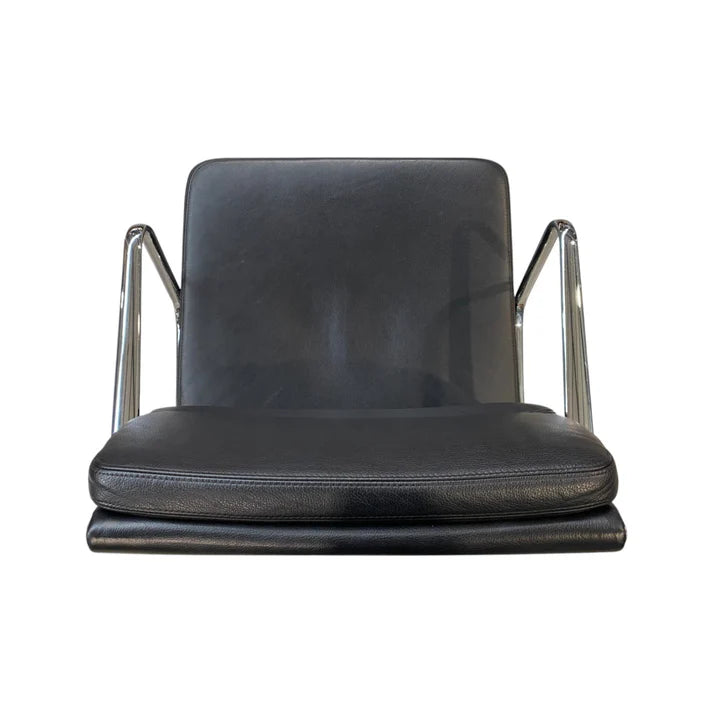 Eames Soft Pad EA 208, Leather nero, base chrome-plated 