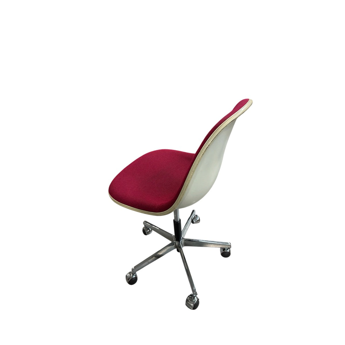 Eames Fiberglass Chair, PSCC