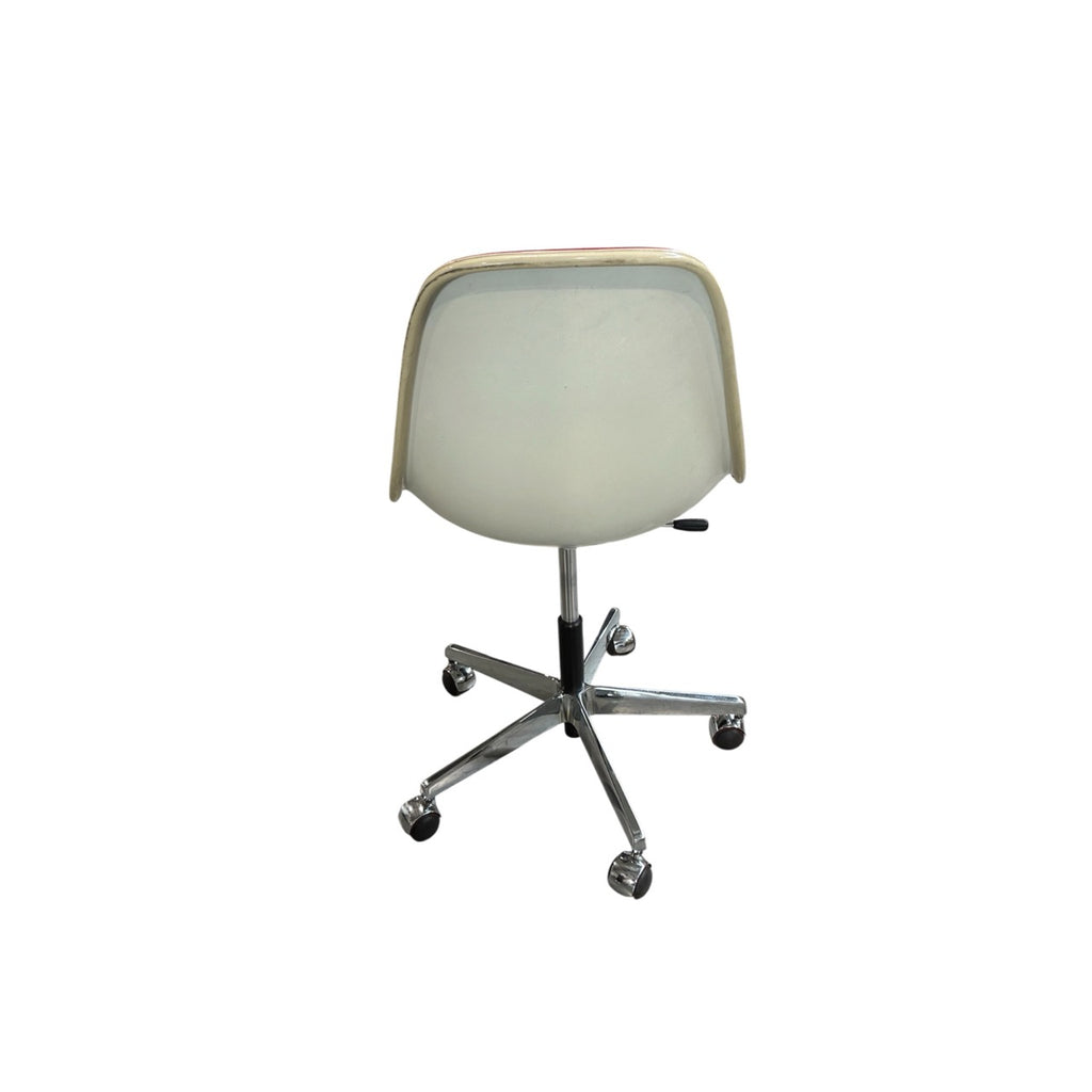 Eames Fiberglass Chair, PSCC