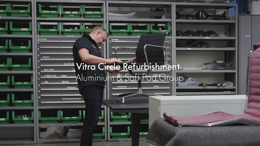 Eames Soft Pad EA 208, Untergestell poliert